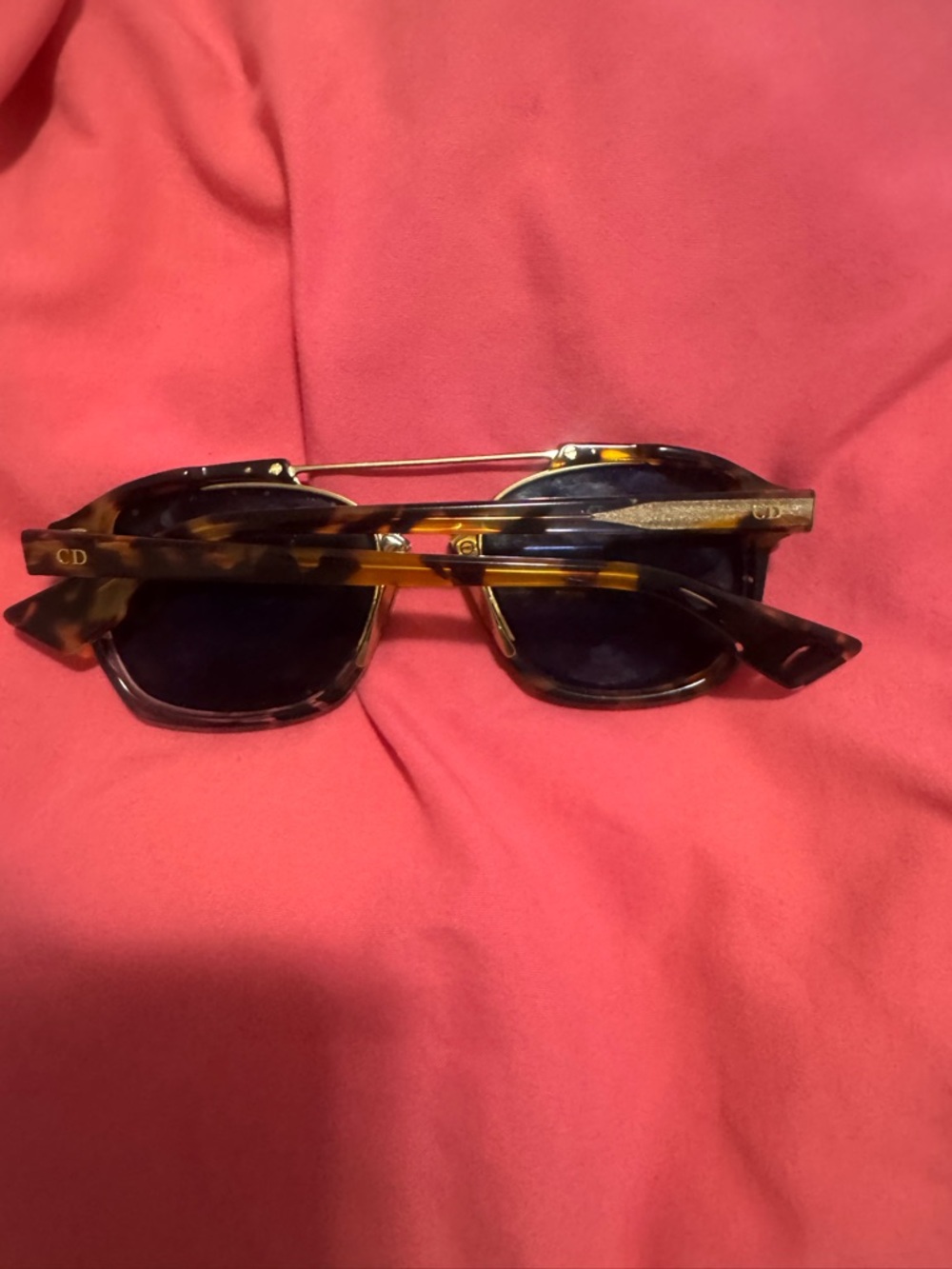 Dior Tortoiseshell Frame Sunglasses with Dark Lenses - Picture 3 of 3